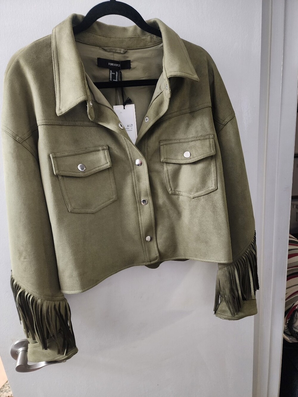 NWT FRINGE JACKET SIZE XLARGE CROPPED DESIGN BY FOREVER 21